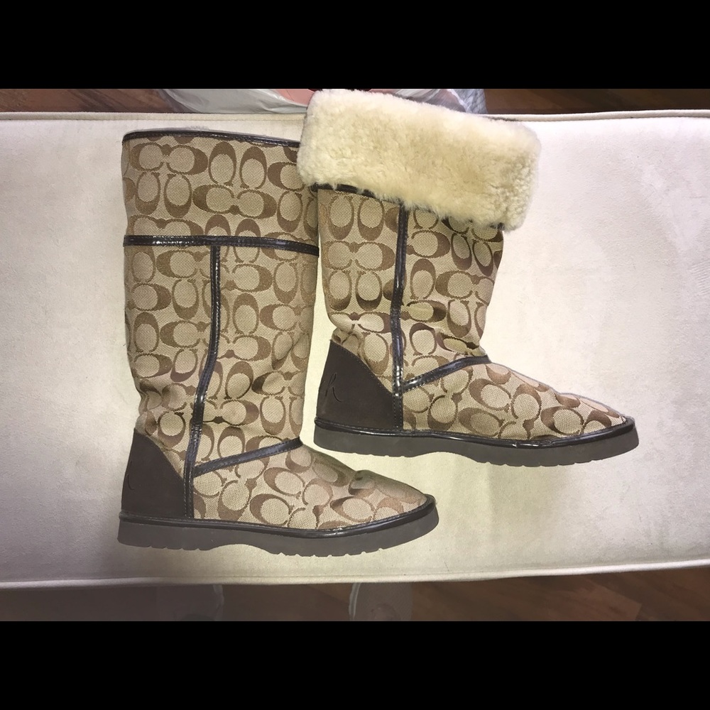 Coach boots